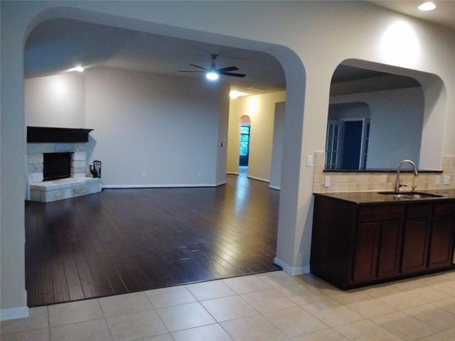 348 Stone View TRL, Austin, TX 78737