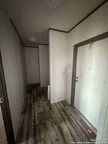 13 Green Meadows, Knippa, TX 78801