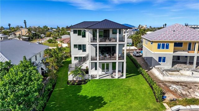 306 Seminole WAY, Fort Myers Beach, FL 33931