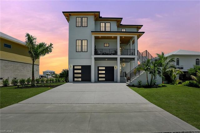 306 Seminole WAY, Fort Myers Beach, FL 33931