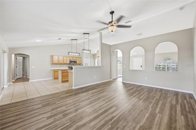 539 GRANITE CIRCLE, Chuluota, FL 32766