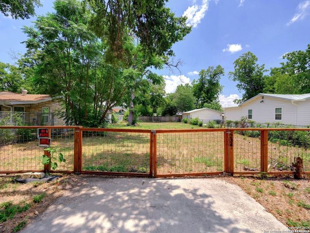 234 Russell, San Antonio, TX 78212