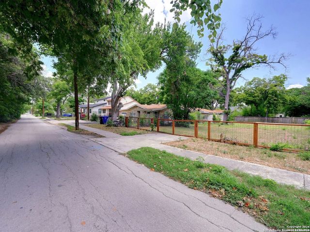 234 Russell, San Antonio, TX 78212