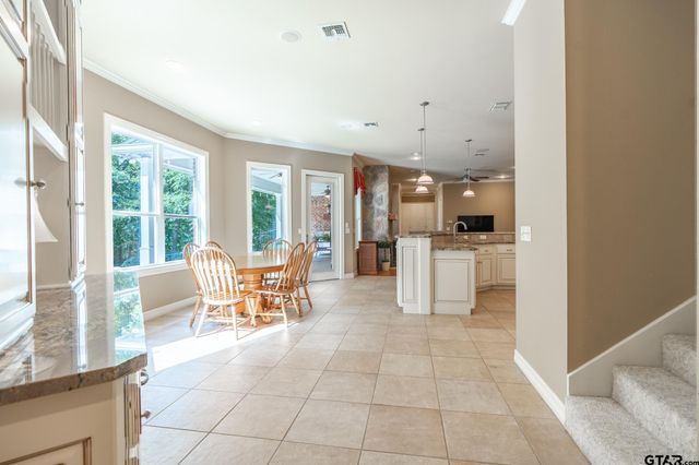 3402 Ridge Bluff, Tyler, TX 75707