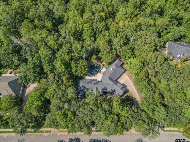 3402 Ridge Bluff, Tyler, TX 75707
