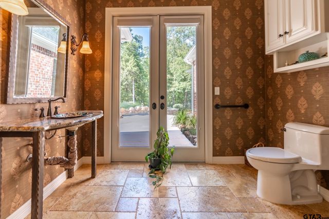 3402 Ridge Bluff, Tyler, TX 75707