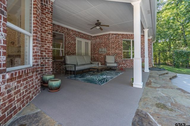 3402 Ridge Bluff, Tyler, TX 75707