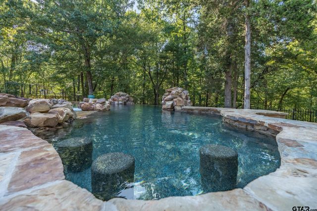 3402 Ridge Bluff, Tyler, TX 75707