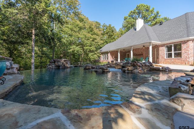 3402 Ridge Bluff, Tyler, TX 75707