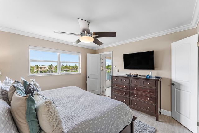 1160 Hillsboro Mile 205, Hillsboro Beach, FL 33062