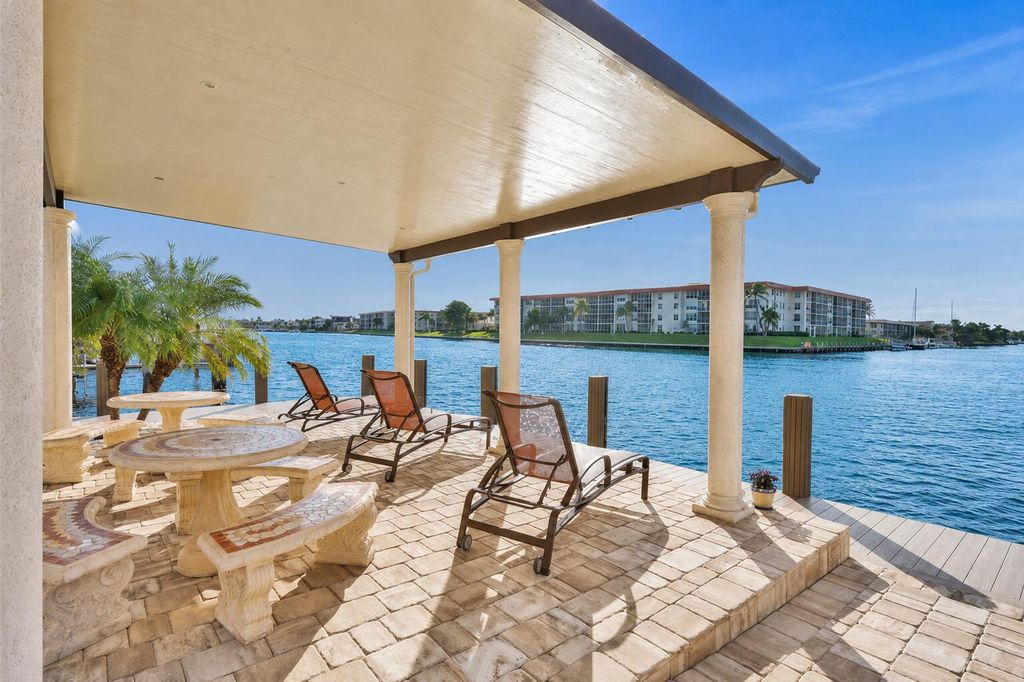 1160 Hillsboro Mile 205, Hillsboro Beach, FL 33062