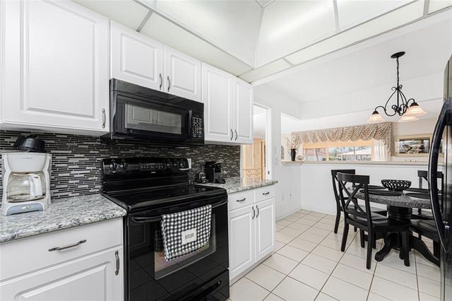 11315 SW ESSEX DRIVE, Lake Suzy, FL 34269
