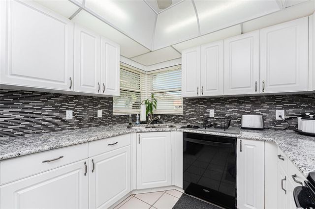 11315 SW ESSEX DRIVE, Lake Suzy, FL 34269