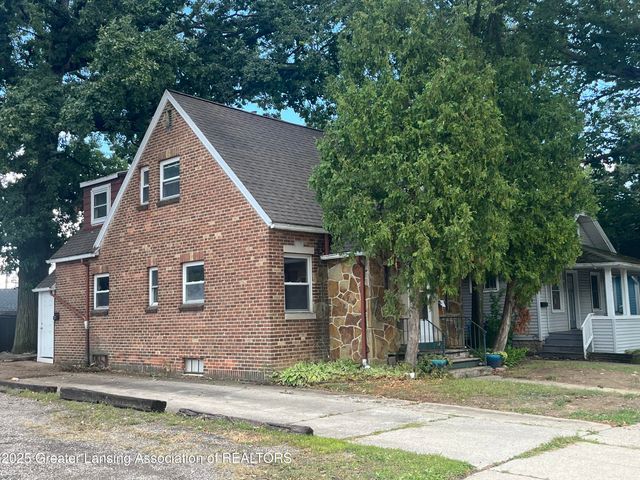 1913 Stirling Avenue, Lansing, MI 48910