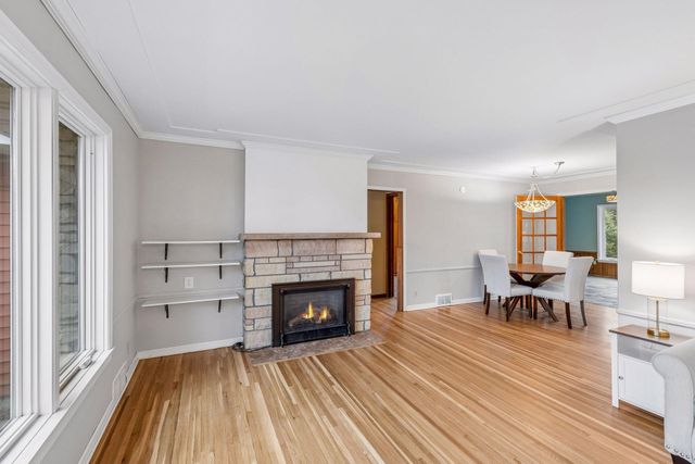 20 Westwood Road, Minnetonka, MN 55305