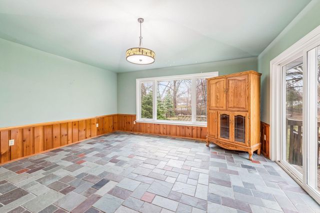 20 Westwood Road, Minnetonka, MN 55305