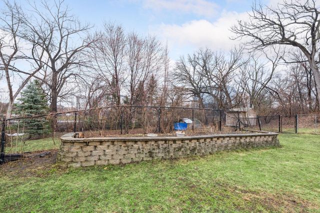 20 Westwood Road, Minnetonka, MN 55305