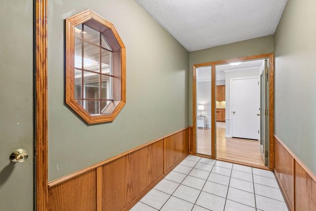 20 Westwood Road, Minnetonka, MN 55305