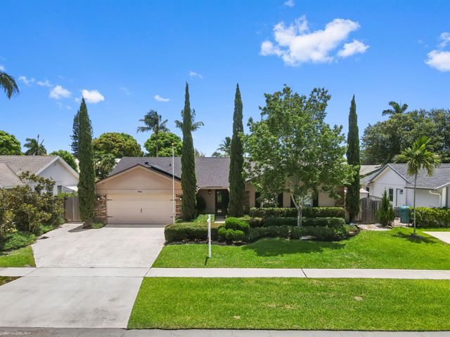 946 NW 10th Street, Boynton Beach, FL 33426