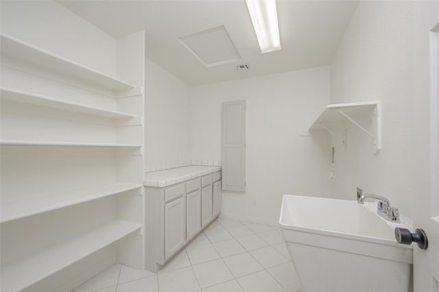 2076 Jo Ann Avenue, Bullhead City, AZ 86442