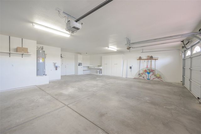 2076 Jo Ann Avenue, Bullhead City, AZ 86442