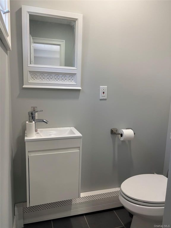 18 William Street, Brookhaven, NY 11727 — photo 4