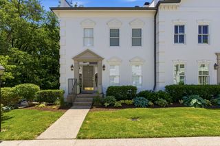 3045 Woodlawn Dr, Nashville, TN 37215
