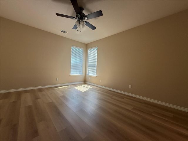 301 Comal RUN, Hutto, TX 78634