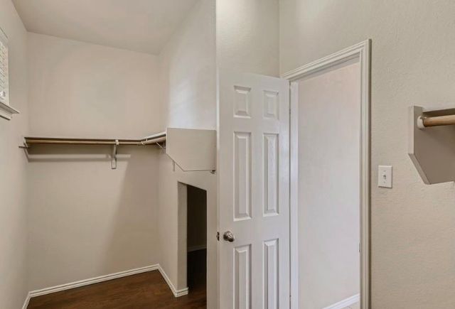 301 Comal RUN, Hutto, TX 78634