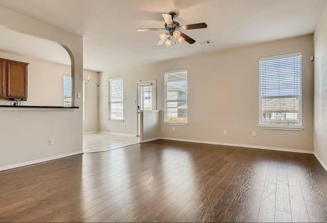 301 Comal RUN, Hutto, TX 78634