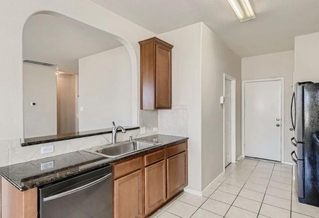 301 Comal RUN, Hutto, TX 78634