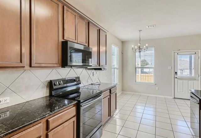 301 Comal RUN, Hutto, TX 78634