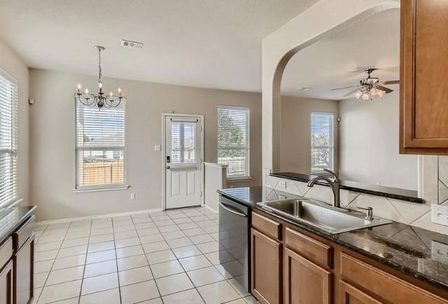301 Comal RUN, Hutto, TX 78634