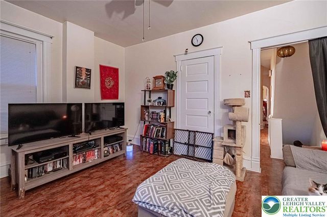 27 North West Street, Allentown City, PA 18102