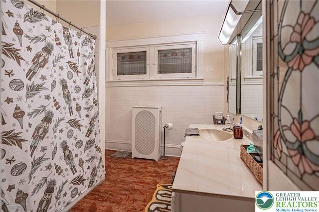 27 North West Street, Allentown City, PA 18102