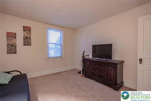 27 North West Street, Allentown City, PA 18102