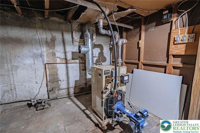 27 North West Street, Allentown City, PA 18102