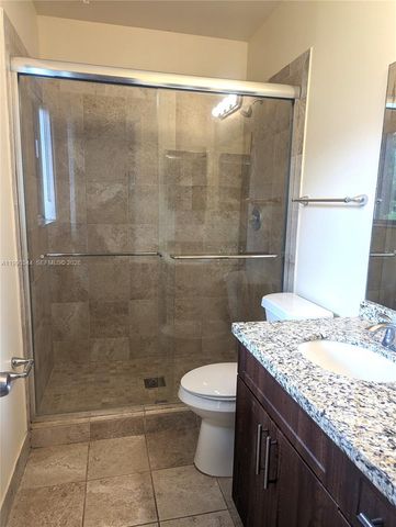 453 Lakeview Dr 4, Weston, FL 33326