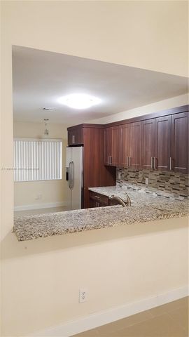453 Lakeview Dr 4, Weston, FL 33326