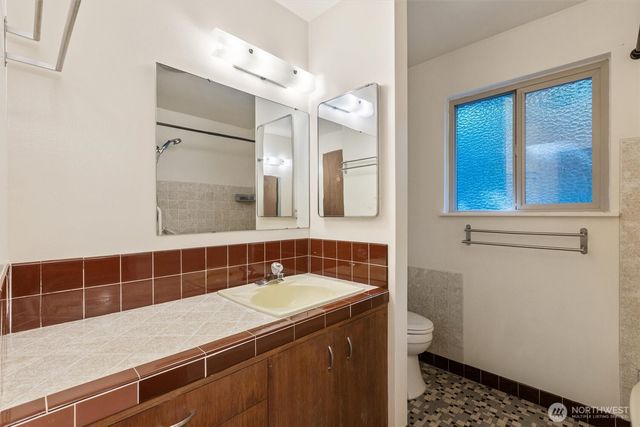 2515 NE 106th Place, Seattle, WA 98125