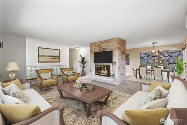 2515 NE 106th Place, Seattle, WA 98125
