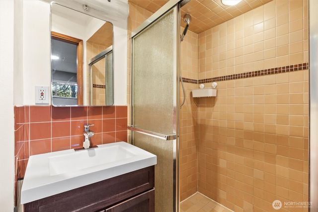 2515 NE 106th Place, Seattle, WA 98125