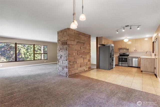 2515 NE 106th Place, Seattle, WA 98125