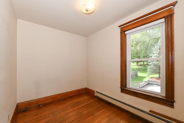 441 W Chestnut STREET, Burlington, WI 53105