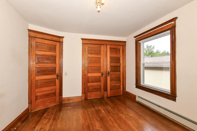 441 W Chestnut STREET, Burlington, WI 53105