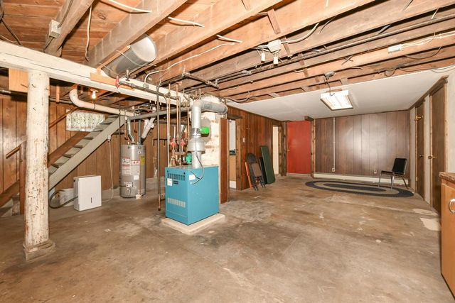 441 W Chestnut STREET, Burlington, WI 53105