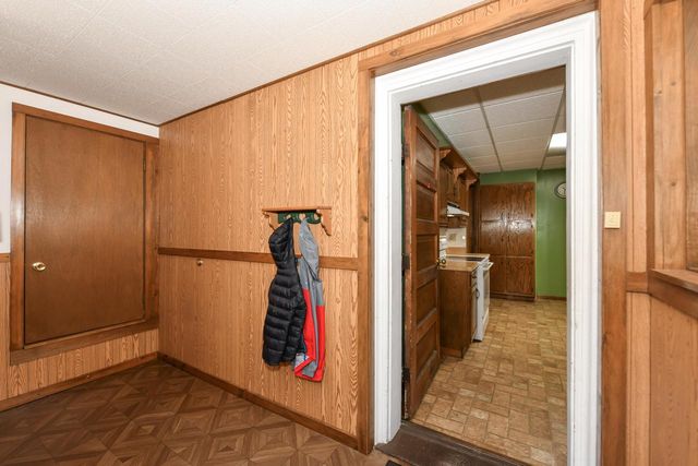 441 W Chestnut STREET, Burlington, WI 53105