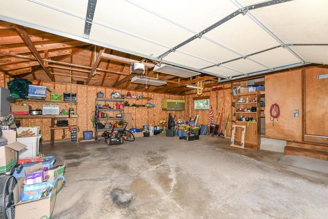 441 W Chestnut STREET, Burlington, WI 53105