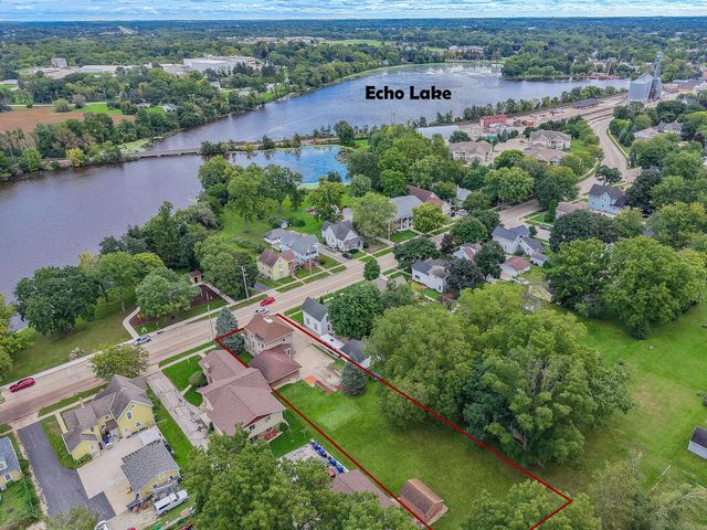 441 W Chestnut STREET, Burlington, WI 53105