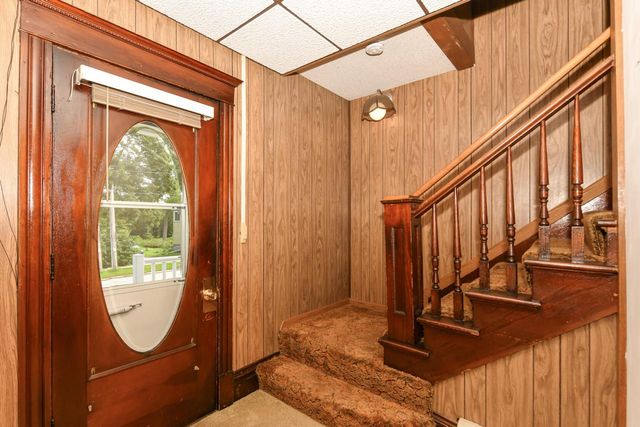 441 W Chestnut STREET, Burlington, WI 53105